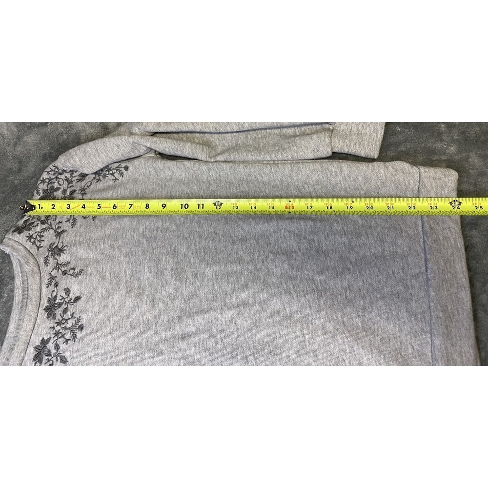 American Eagle Floral Embroidered Round neck Sweatshirt Womens Size Small - Picture 13 of 13